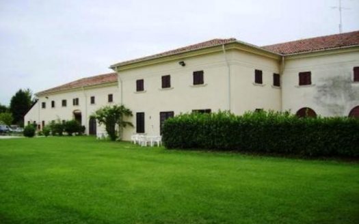 LE BARCHESSE DI VILLA CORNER