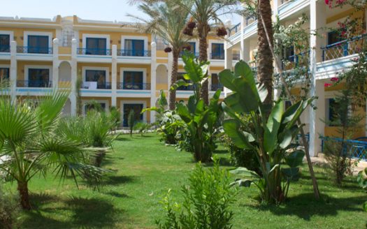LILLYLAND BEACH CLUB